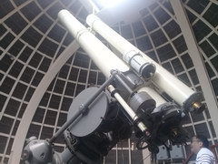 Attractions in the USA in Los Angeles, Telescope for tourists in the Planetarium