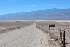 Death Valley Park, It is proposed to play golf at the devil 