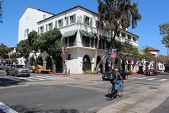 Santa Barbara, Green streets and Spanish architecture 