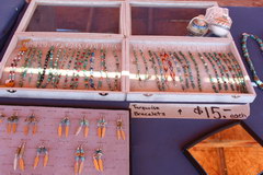 Prices for souvenirs in the USA, Bracelets