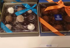 Prices for souvenirs in Belgium, leonidas gift sweets