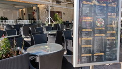 Цены в ресторанах на Кипре, Фото обстановки кафе для туристов