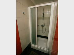 Жилье в Загребе (Хорватия), Общий душ в хостеле