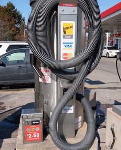 Содержание автомобиля в Канаде, Автомобильый пылесос для салона авто
