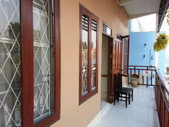 Жилье в Лаосе, Отель Mixay Paradise , На балконе