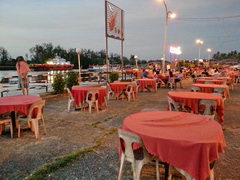 Malaysia, Borneo, Miri, Cafe on the seafront