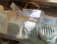 Food prices in Amsterdam, Various cheeses