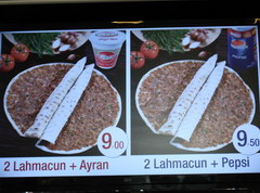 Цены в Турции в Анталии на еду, Мясны лепешки