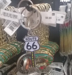 Prices at Duty Free at Los Angeles Airport, Souvenir keychain 