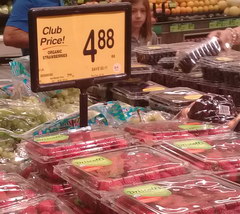 US prices for fruits for 1 pound, Strawberries 