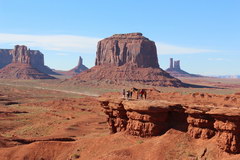 Oljato Monument Valley, You can take photos on horseback 