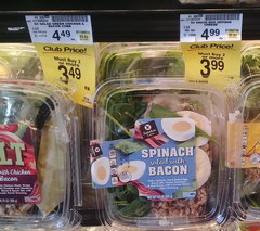 Inexpensive meals in the US in supermarkets, Salad with eggs 
