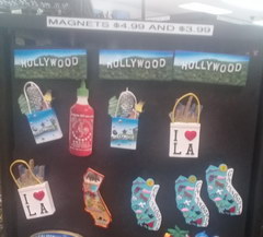 Prices for souvenirs in the USA, Hollywood magnets