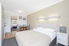 Australia Hotel Prices, Apollo Bay Town, the room