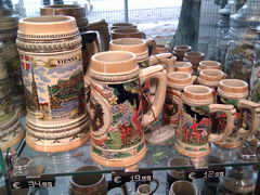 Souvenirs in Vienna, Mugs