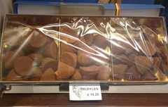 Prices for souvenirs in Belgium, Sweets - truffles