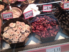 Стоимость продуктов в Болгарии в супермаркете, Соленая рыба, маслины
