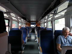 Транспорт в Софии в Болгарии, Внутри Вагона 2 Класса