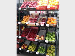 Prices in Sofia on the market, various fruits