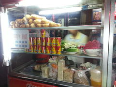 Streer foo prices in Cambodia, Baguette filled