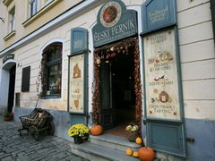 Prices for souvenirs in Cesky Krumlov, Souvenir shops selling wine and beer