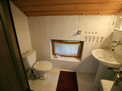 Accommodation in Cesky Krumlov, Bath in a cheap hotel