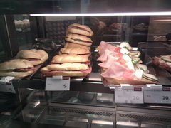 Цены на еду в магазине в Праге, Сэндвичи