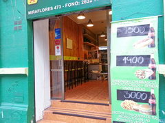 Cafes and restaurants prices in Chile, Fast food lunch 