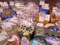 Prices for food in grocery stores in Estonia, Cheese with mold