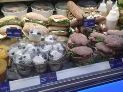 Цены на еду в Хельсинки, сэндвичи в кафе
