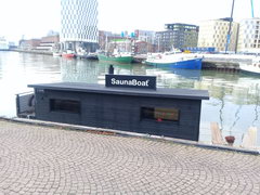 Attractions and entertainment in Helsinki, Floating sauna