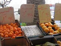 the costs of groceries in France, Oranges