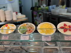 Hong Kong, food court prices, Milk-fruit desserts