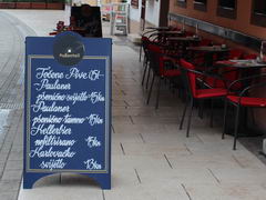 В баре в Загребе (Хорватия), Цены на пиво в баре