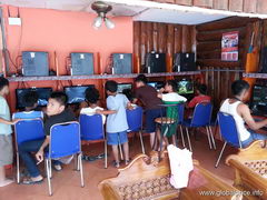 Indonesia, Samosir, Internet club