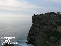 Храмы Бали, Храм на скале - Улувату (Uluwatu)