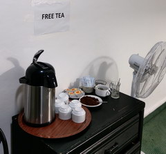 Хорошее и недорогое жилье в Иордании, Бесплатные чай и кофе