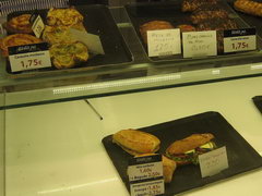 Prices at a cafe in Barcelona, Pastry with fillings