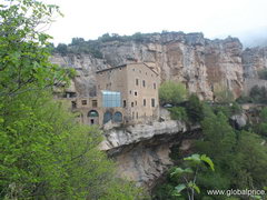 Развлечения в Каталонии, Монастырь Sant miquel del frai