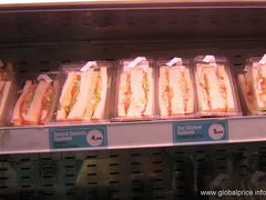 Barcelona Airport, Sandwiches