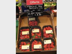 Prices in Italy for food, Strawberries 