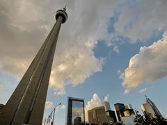 Канада, Развлечения в Торонто, CN Tower