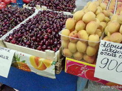 Цены на продукты в Алма-Ате, Черешня и абрикос