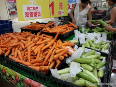 Цены на продукты в Китае в Гуанчжоу, Морковка, кабачки