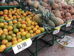 Food prices in Columbia, Tangerines, coconuts, pineapples