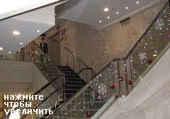 Паром Владивосток - Корея - Япония, лестница между этажами