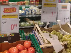 Цены на продукты в Литве, Виноград, помидоры