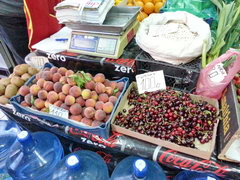 Grocery prices in Macedonia, Peaches and cherries