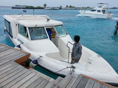 Транспорт на Мальдивах в Мале, Скоростная лодка из аэропорта до Мале