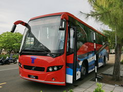 Airport in the Maldives, The bus from the airport to the Hulhumale